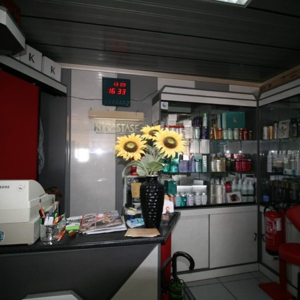 Guedes Hairdresser photo 4