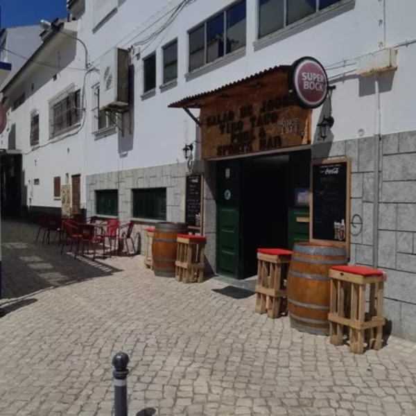 Tiro Taco Pool & Sports Bar photo 3