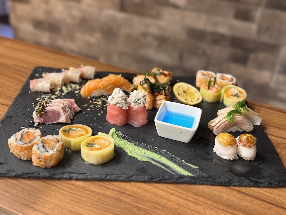 Maiban Sushi Lounge photo 2