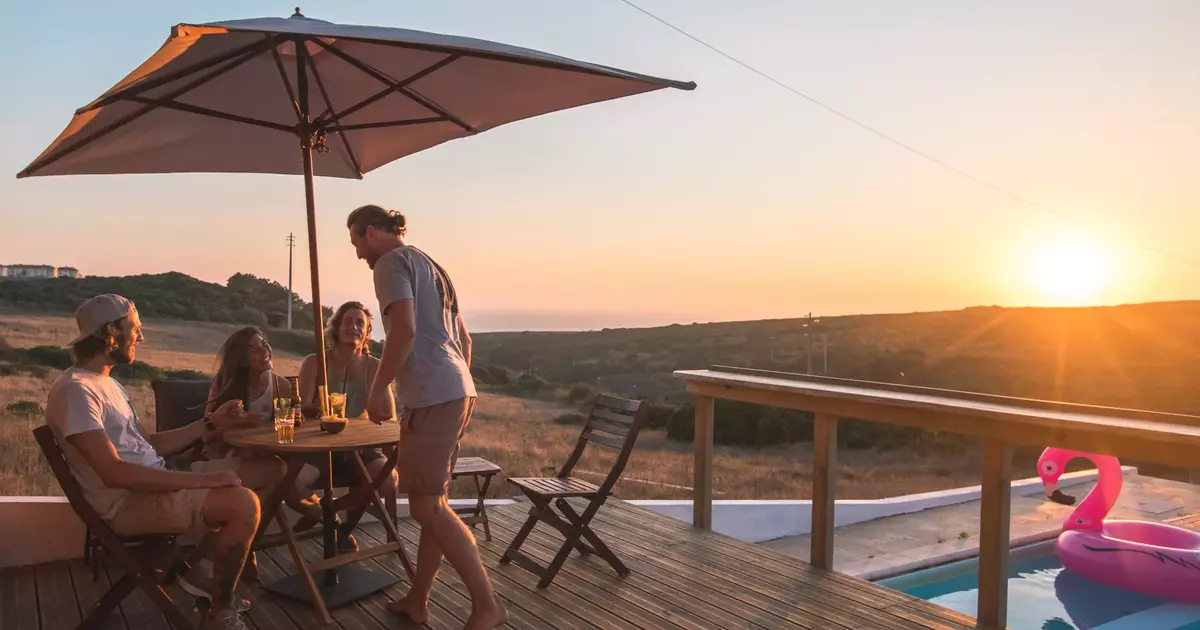 Puresurfcamps - Sunset Surflodge Ericeira