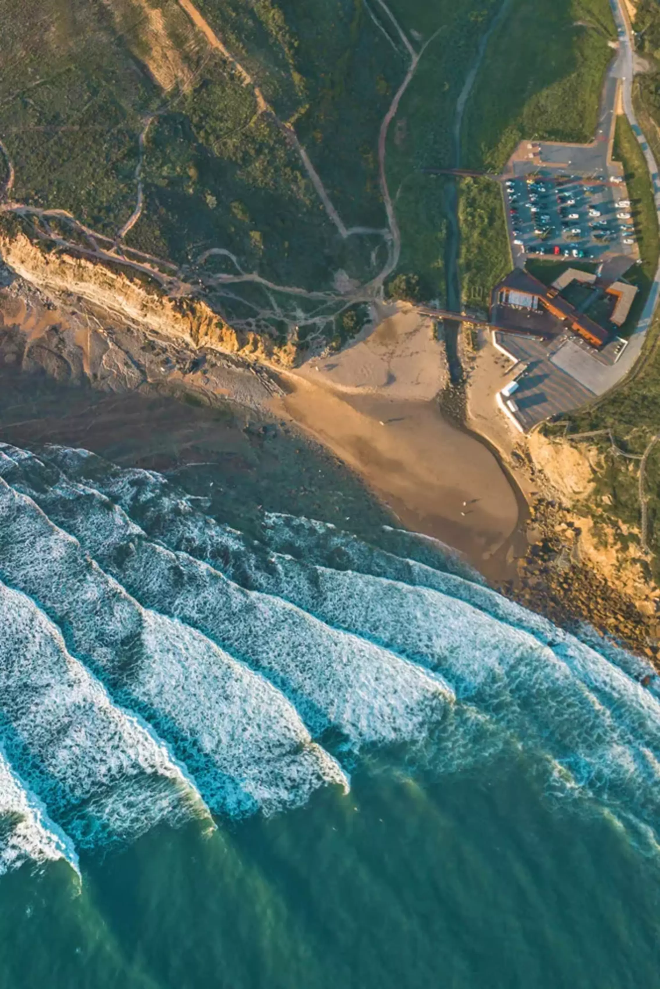 Puresurfcamps - Sunset Surflodge Ericeira photo 4