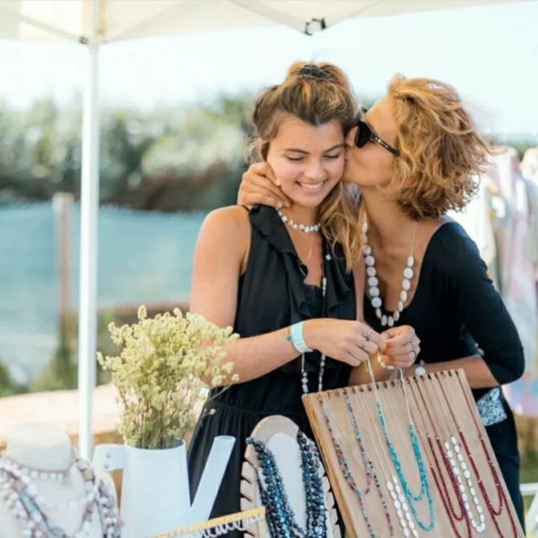 Tra Sorelle Beach Store