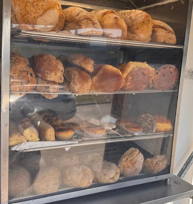 Pão com Chouriço de Celeste Alecrim