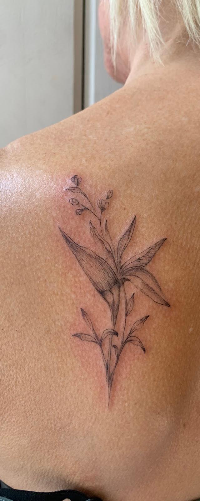 Lari Vasconcelos Tattoo